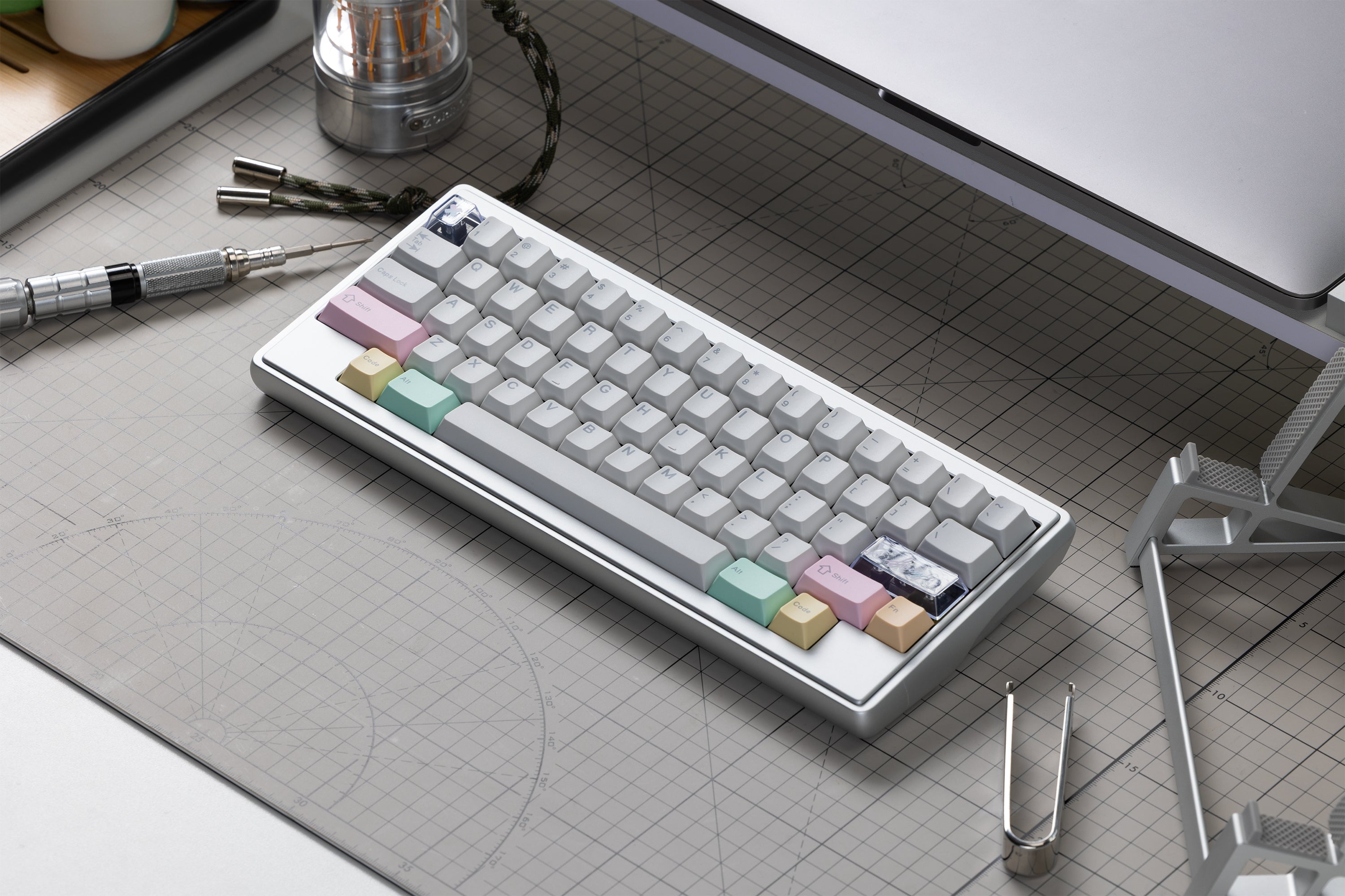 Aepex60_Silver-Silver_01.jpg